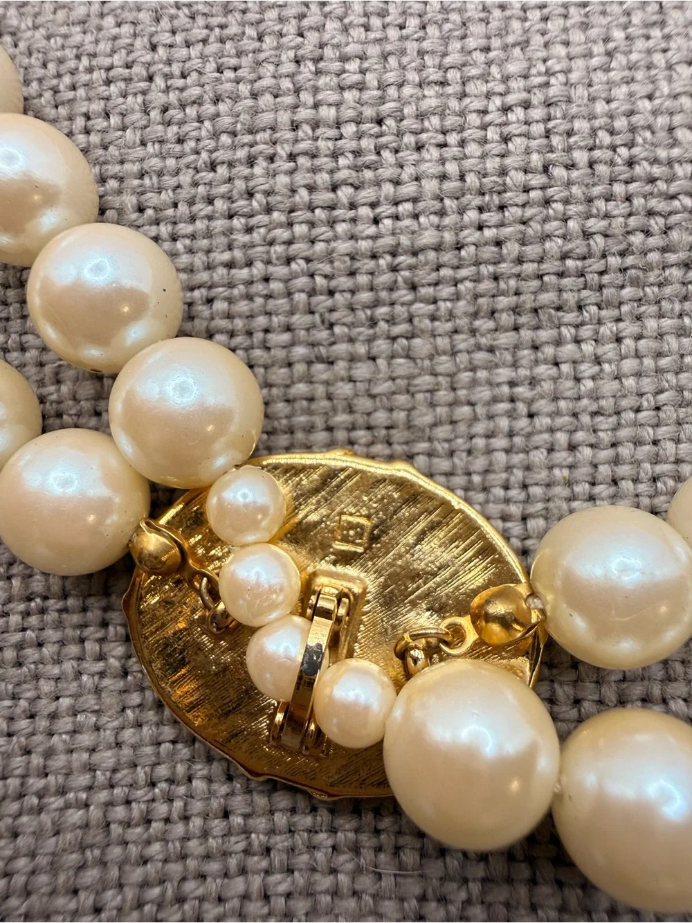 Vintage Cream Pearl Necklace with Fold-over Clasp